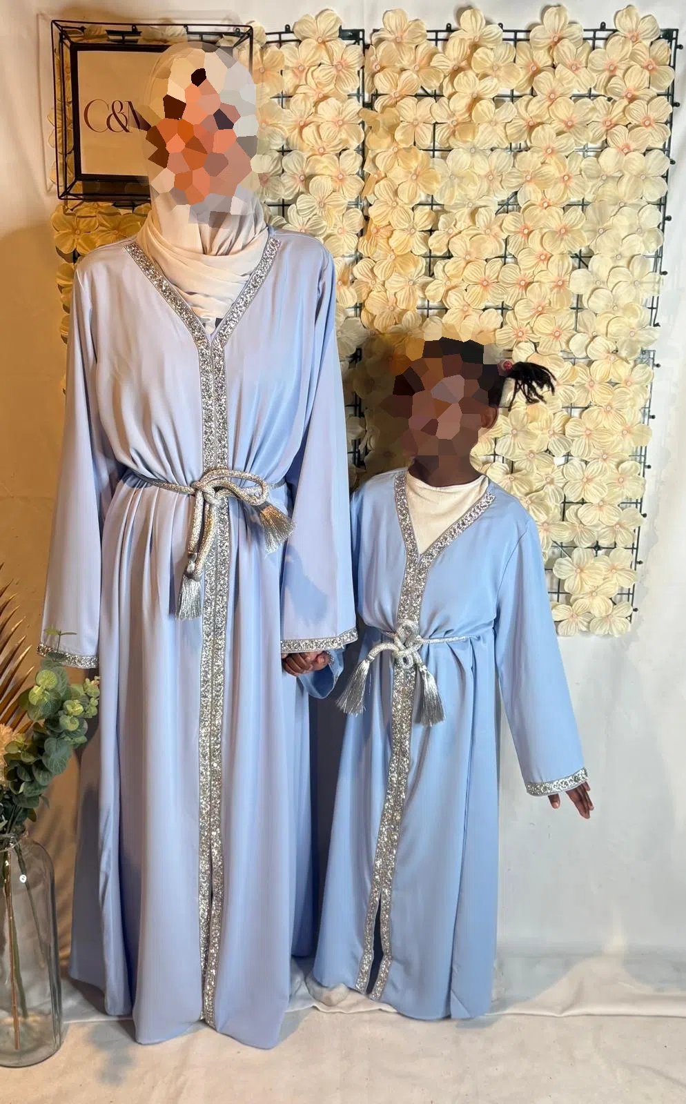 Abaya Aid à Strass Bleu Ciel Femme et enfant