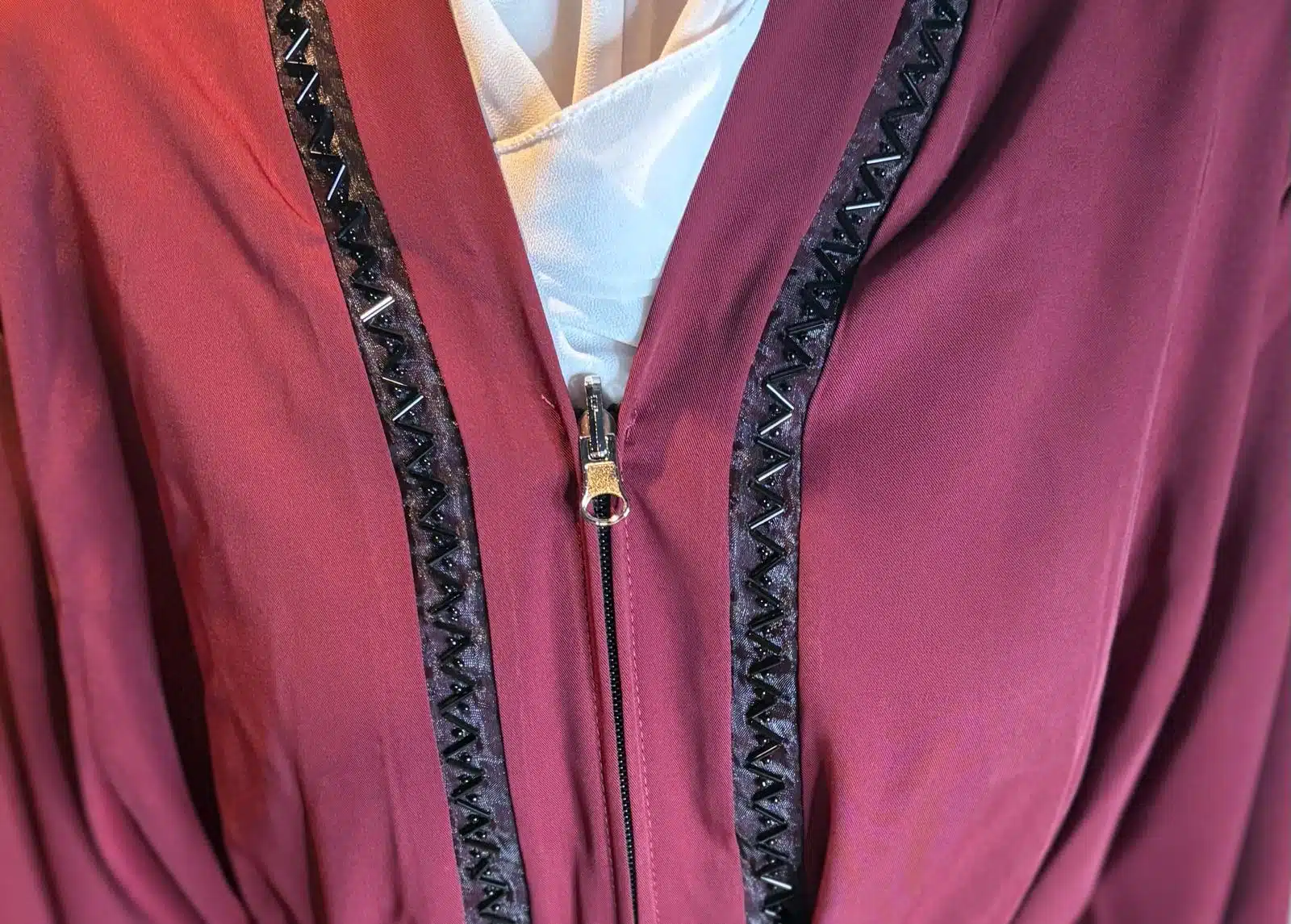 Abaya Eid Fermeture éclair en Nidha Bordeaux – Image 2